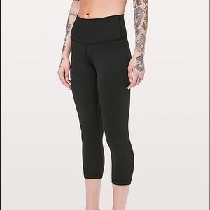Lululemon hi-Rise Wunder Under Crop